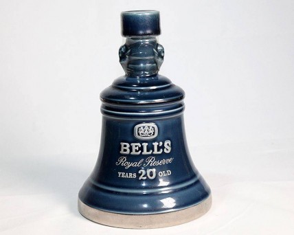  Garrafa Whisky Bells Royal Reserve 20 anos