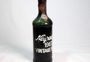 Garrafa de vinho do porto Niepoort  1963