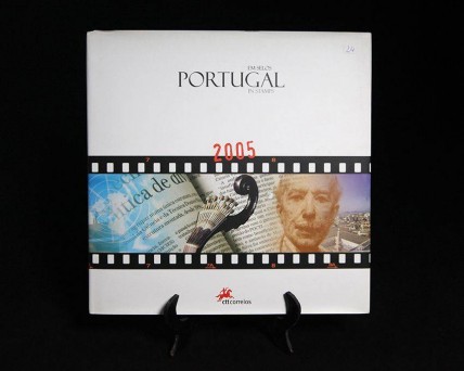 Livro Anual dos CTT de 2005, com uma tiragem de 13.000 exemplares