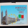 Colecção completa, composta por 16 carteiras das emissões especiais de moedas correntes brilhantes, não circuladas, de 1986 a 2001