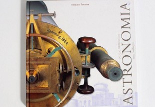 Livro Temático dos CTT 'Para a História da Astronomia em Portugal' 2002