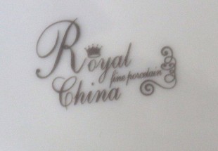 Prato em Porcelana 'Royal China'