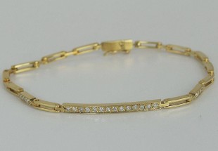 Pulseira Antiga em Ouro (Dragão 800) e Diamantes