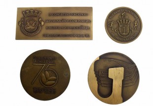 Conjunto de Medalhas Comemorativas em Bronze