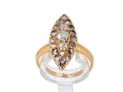 Anel Antigo em Ouro 18K e Diamantes