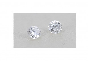 Conjunto de 2 DIAMANTES NATURAIS 0,30ct