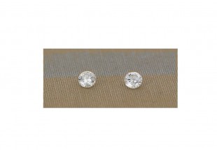 2 Diamantes Naturais em Talhe Redondo Brilhante 0,14ct