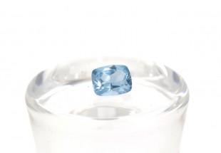 Água Marinha Natural Azul Claro em talhe Almofada Mista 3,60ct