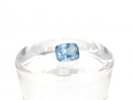 Água Marinha Natural Azul Claro em talhe Almofada Mista 3,60ct