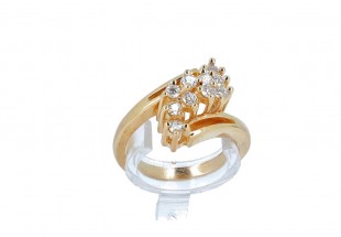 Anel em Ouro de 14K e DIAMANTES