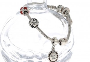 Pulseira PANDORA com 5 contas