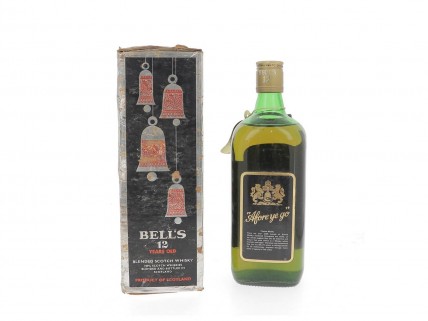 BELL`S 12 YEARS OLD DE LUXE (CAIXA DE NATAL PRETA) – 1970