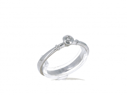 Anel em OURO 18k - DIAMANTE