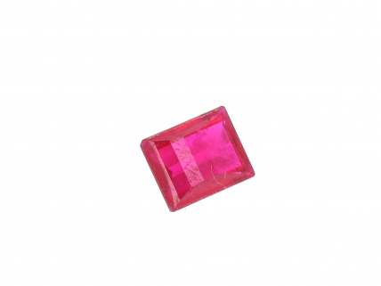 L778-023 RUBI 3,9ct