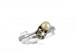 L776-020 Anel ANTIGO em OURO Branco 19,2K - PÉROLA NATURAL e DIAMANTE