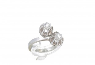 Anel em OURO Branco 18K - 2 DIAMANTES