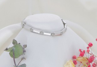 Pulseira em OURO BRANCO 19,2K - 13 DIAMANTES